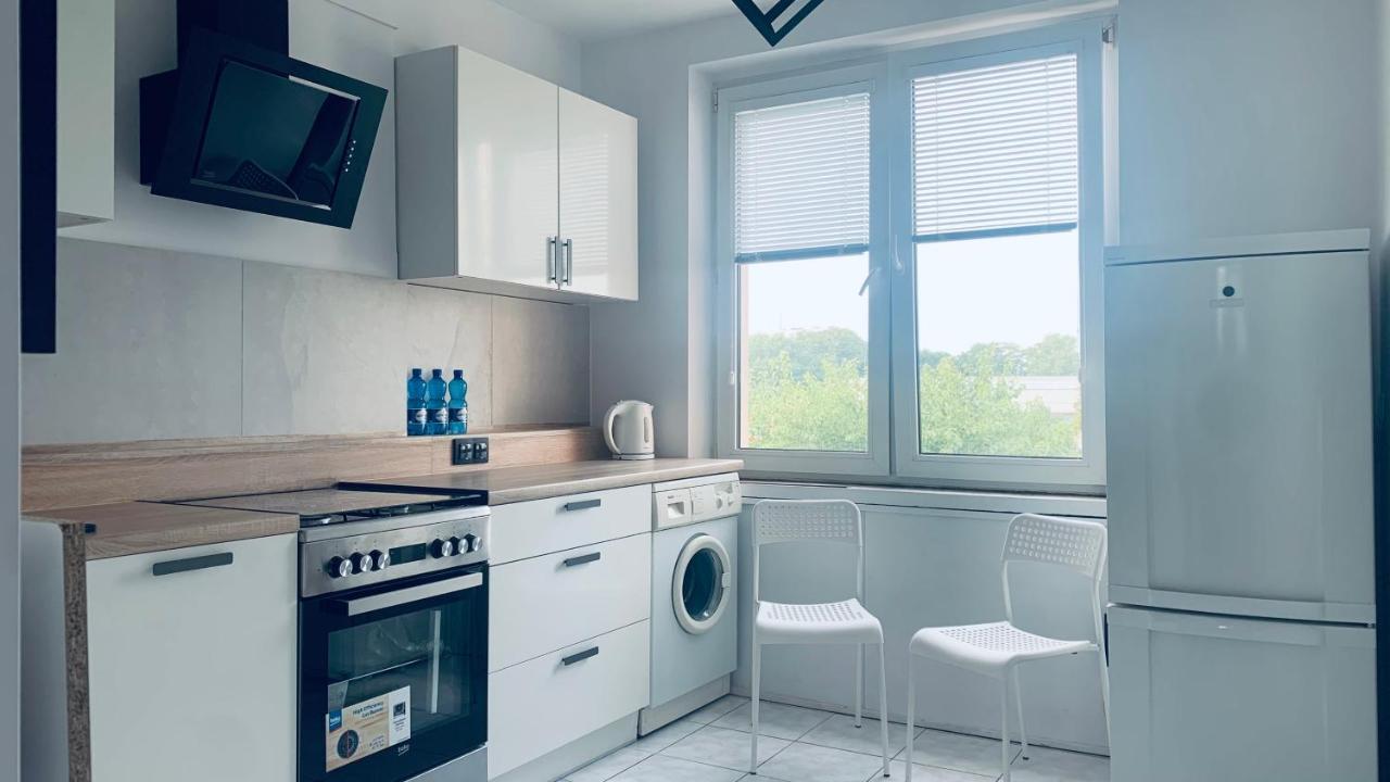 Beautiful Room - Newly Renovated, Aquapark Center Of Вроцлав Екстериор снимка