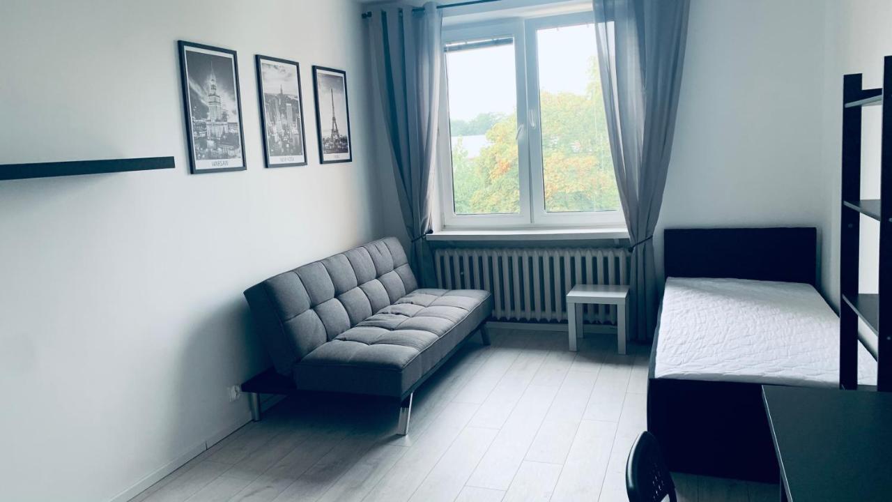 Beautiful Room - Newly Renovated, Aquapark Center Of Вроцлав Екстериор снимка
